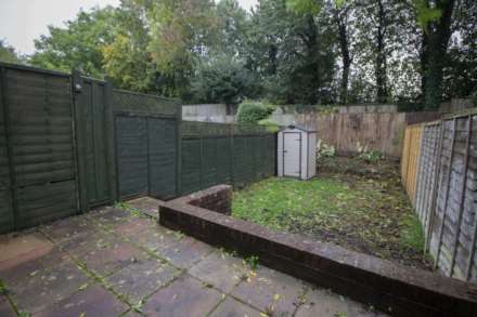 Cabell Court, Frome, Image 8