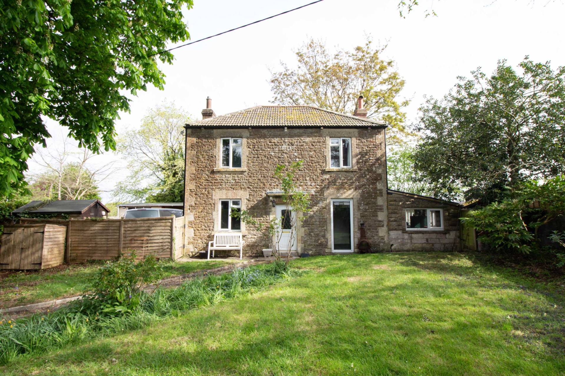 Langham Place, Rode, Image 1