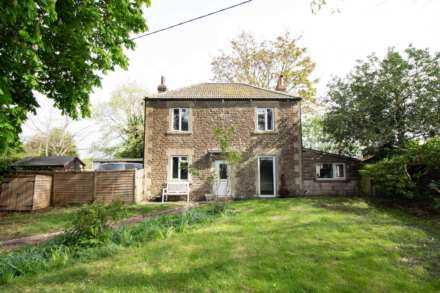 Langham Place, Rode, Image 1