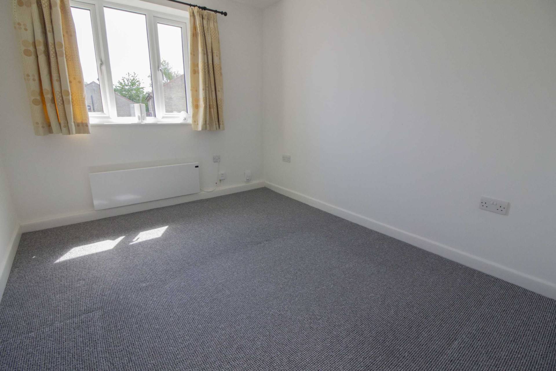 Knights Court, Frome, Image 3