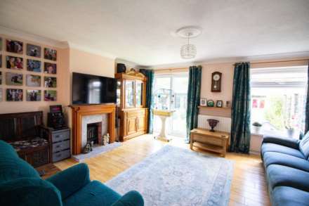 Waverley Close, Frome, Image 3