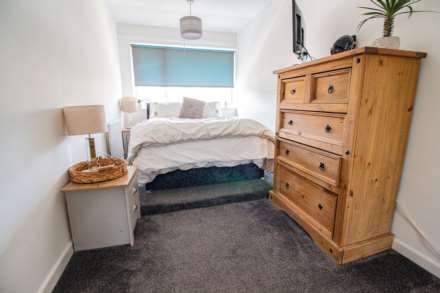 Bartlett Close, Frome, Image 12