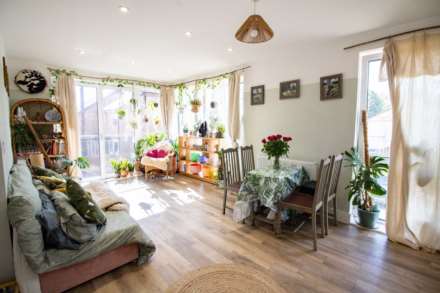 Caxton Road, Image 5