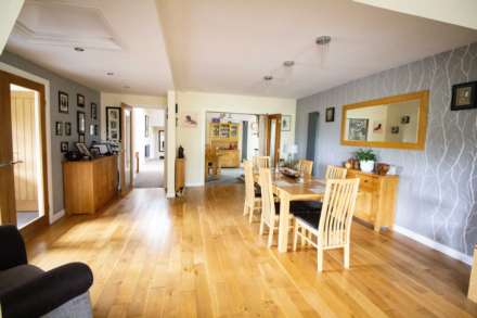 Nr Corsley, Image 6