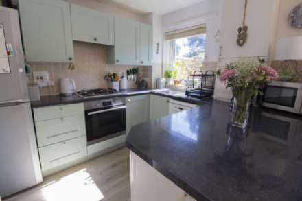 Rowan Court, Frome, Image 5