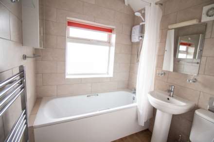 Windsor Crescent, Frome, Image 9