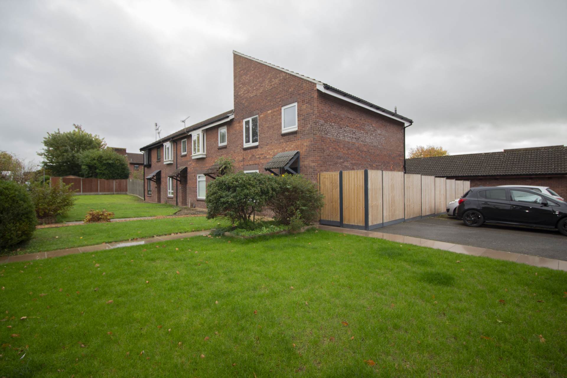 Stonebridge Drive, Frome, Image 2