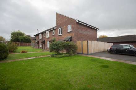 Stonebridge Drive, Frome, Image 2