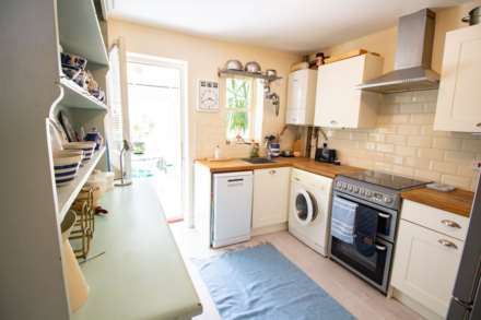 Delta Court, Frome, Image 4