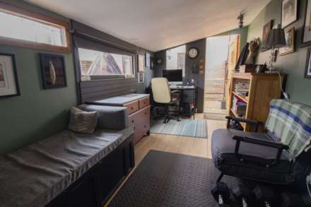 Croscombe Gardens, Frome, Image 14