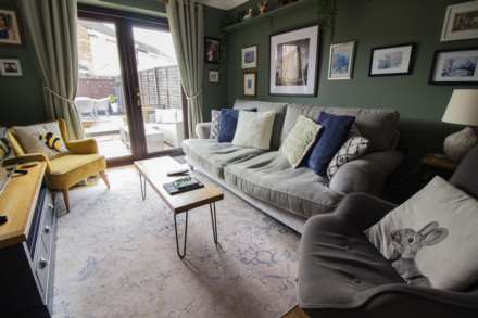 Croscombe Gardens, Frome, Image 5