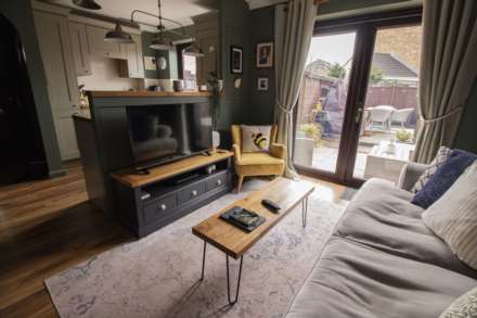 Croscombe Gardens, Frome, Image 6