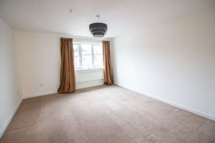 Knights Court, Frome, Image 3