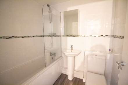 Knights Court, Frome, Image 8