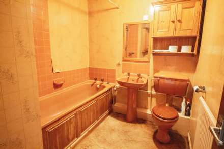 Aspen Close, Frome, Image 11