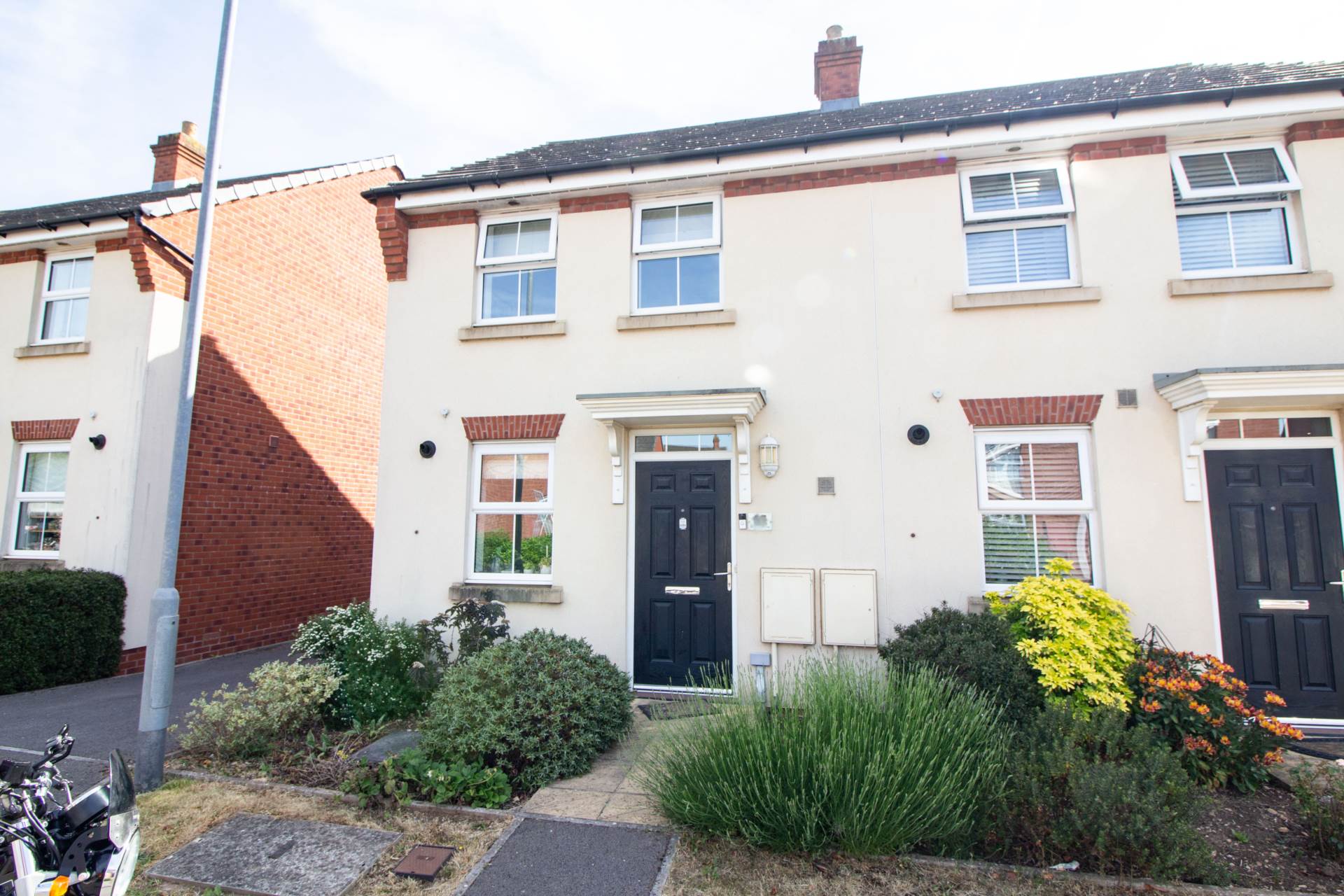 Dragonfly Close, Frome, Image 1