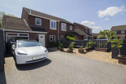 Holly Court, Frome, Image 1