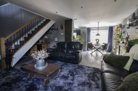 Holly Court, Frome, Image 5