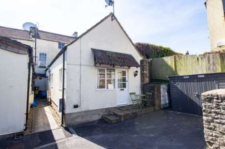 Hartley Court, Frome, Image 1