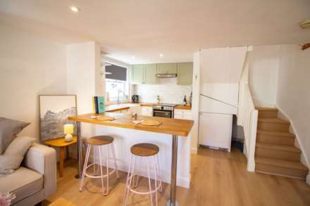 Hartley Court, Frome, Image 2