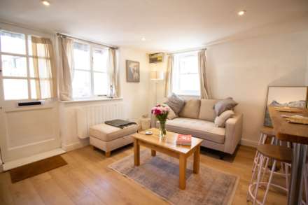 Hartley Court, Frome, Image 3