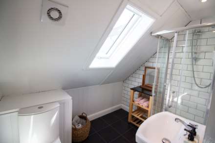 Hartley Court, Frome, Image 8