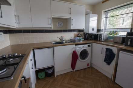 Maple Court, Frome, Image 4