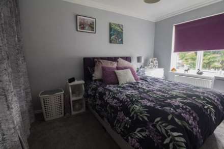 Maple Court, Frome, Image 5