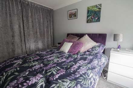 Maple Court, Frome, Image 6