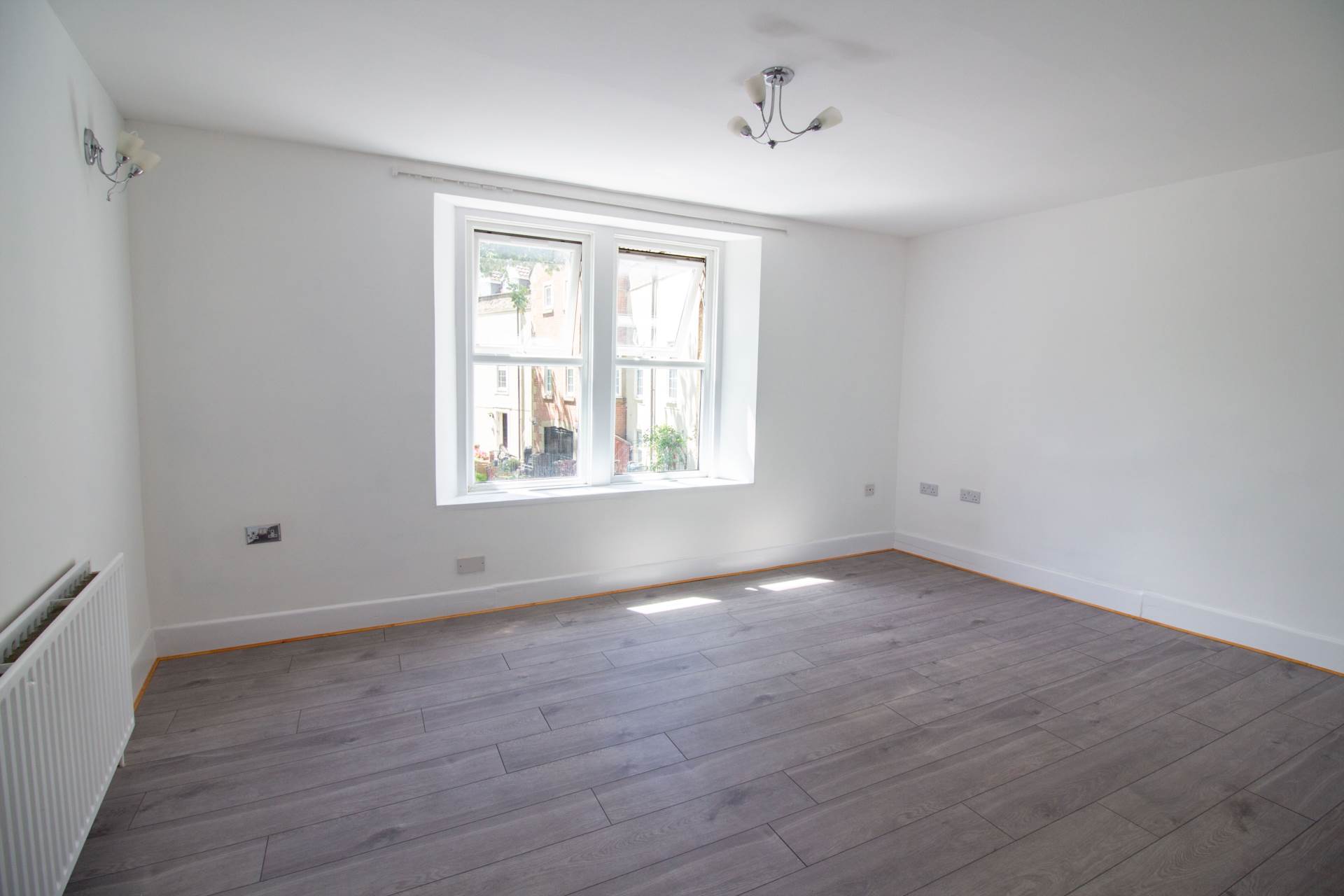 Vallis Way, Frome, Image 2