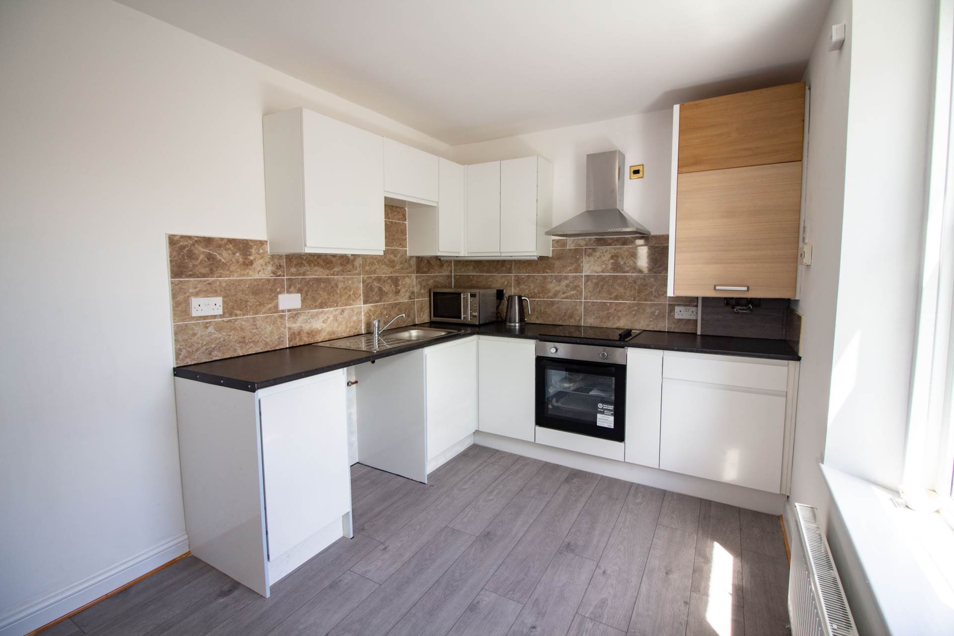 Vallis Way, Frome, Image 4