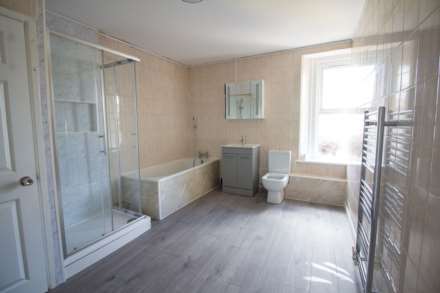 Vallis Way, Frome, Image 5