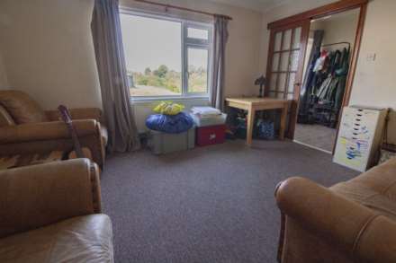 Feltham Drive, Frome, Image 4