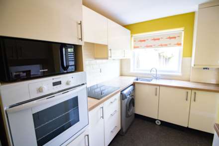Holmbury Close, Frome, Image 9