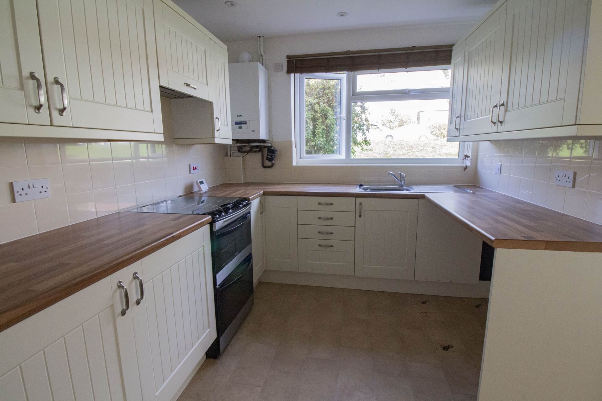 Parkhill Drive, Frome, Image 5