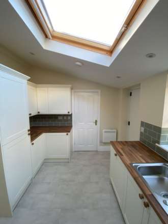 Westend Cottages, Wellow, Image 6