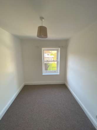 Westend Cottages, Wellow, Image 9