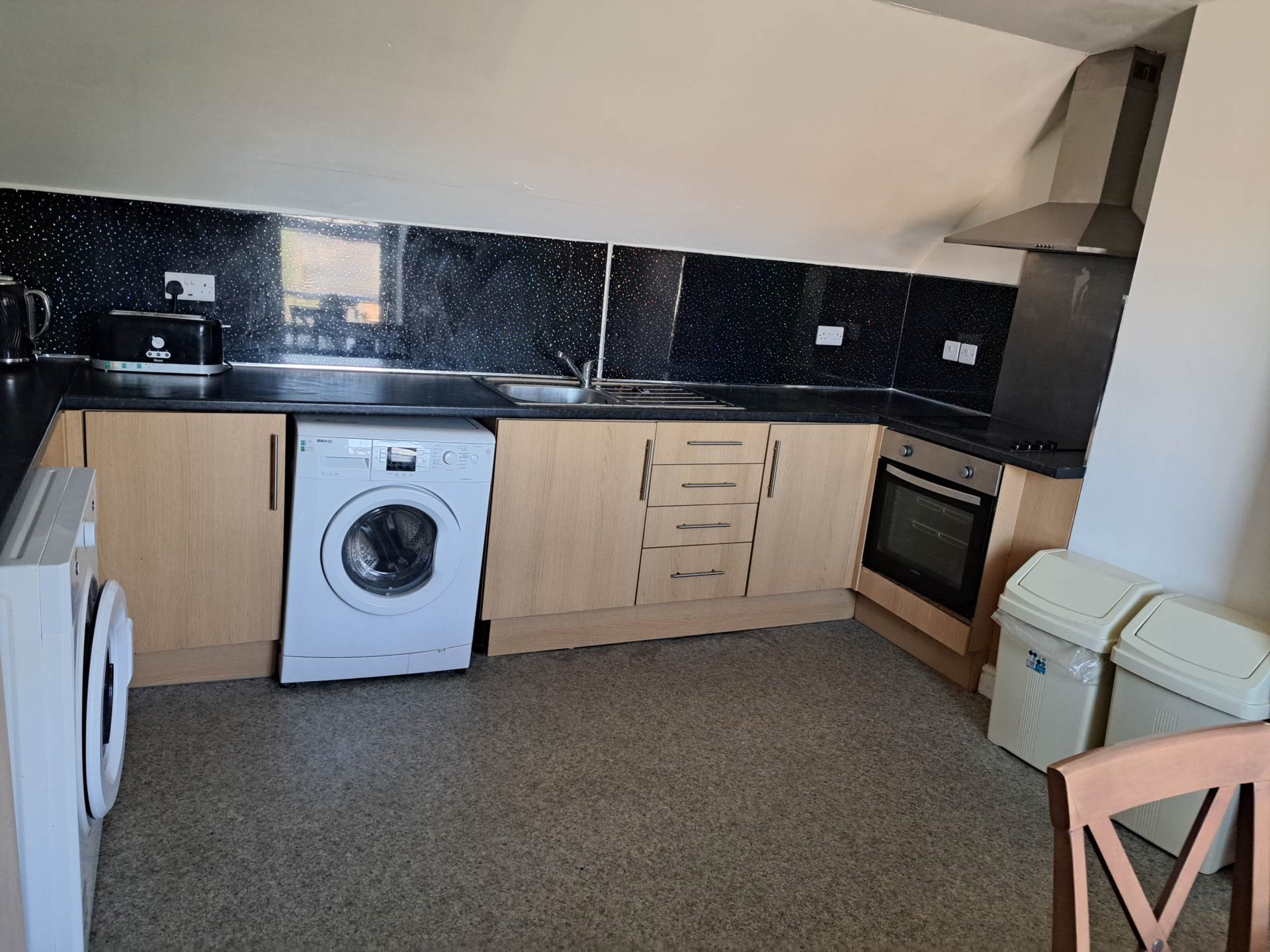 Brynderyn, Elm Tree Avenue, Image 4