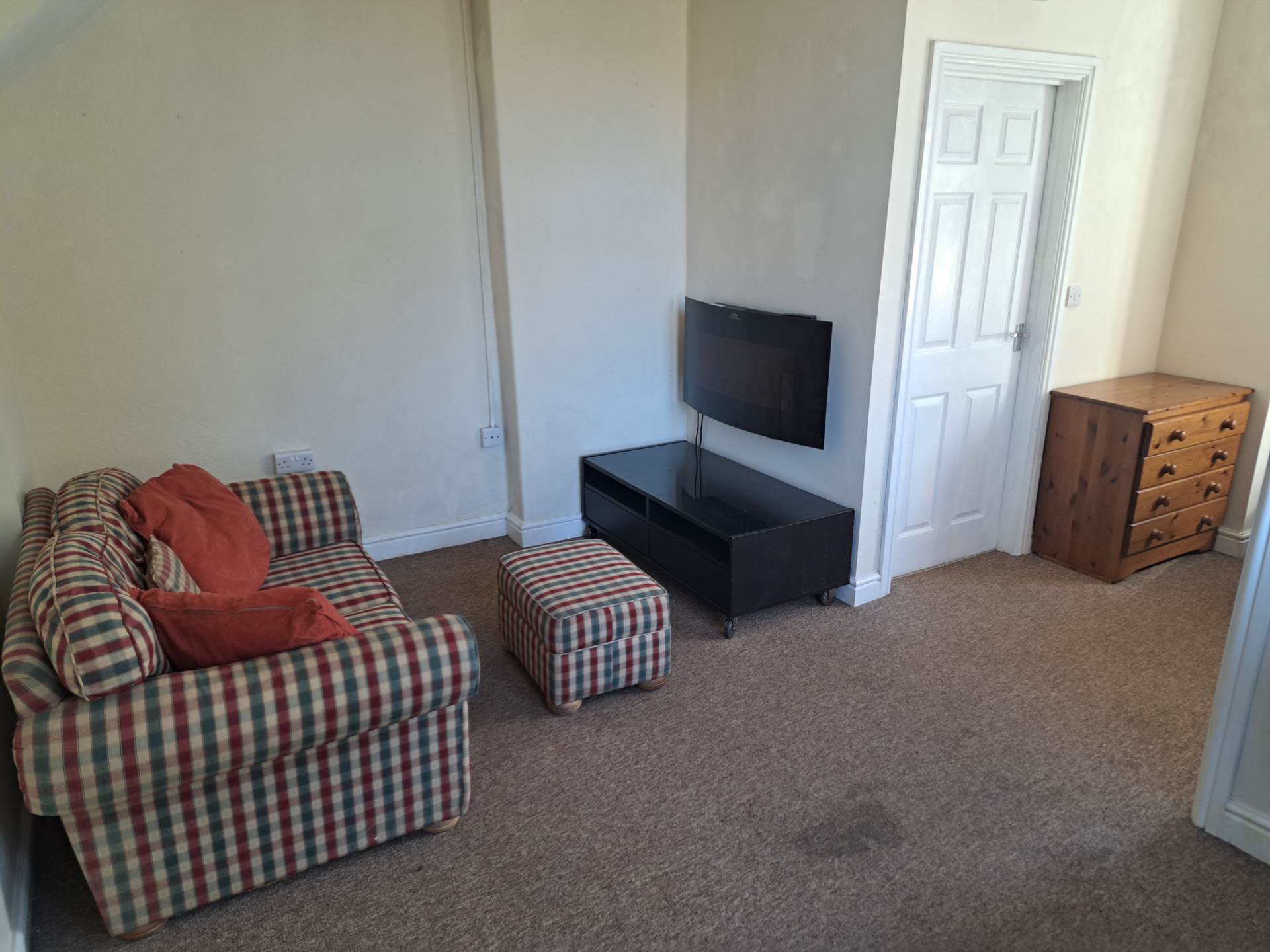 Brynderyn, Elm Tree Avenue, Image 6