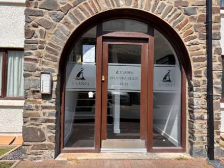 Y Lanfa, Trefechan, Image 4