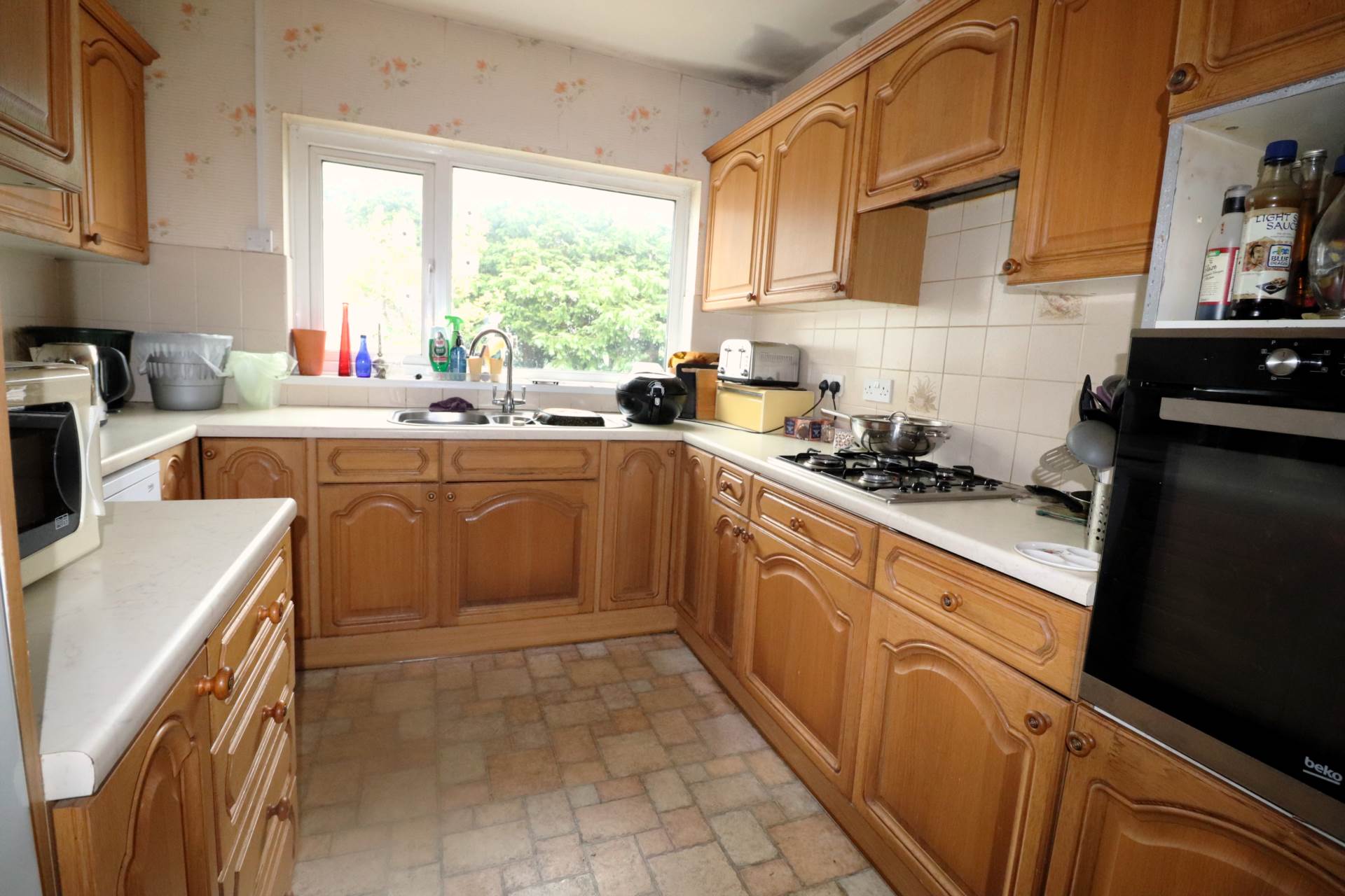 Cross Inn, Llanon, Image 6