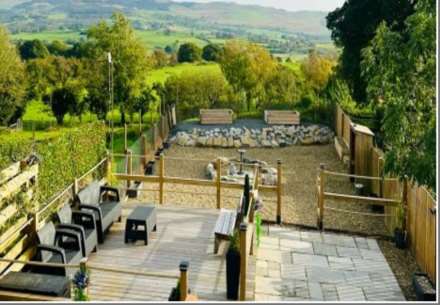 YSTRAD MEURIG, Image 5