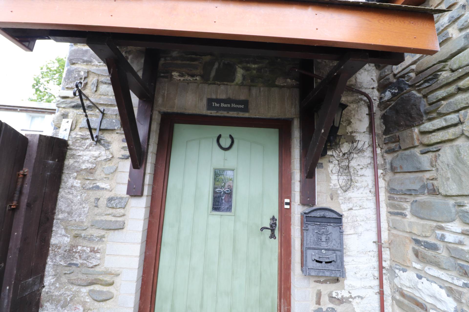 Cwmcarfan, Llanddewi Road, Image 33