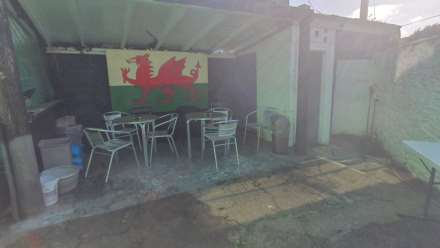 Dyfi Foresters Inn, Machynlleth, Image 13