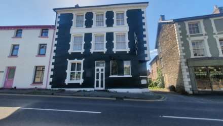 Dyfi Foresters Inn, Machynlleth, Image 24