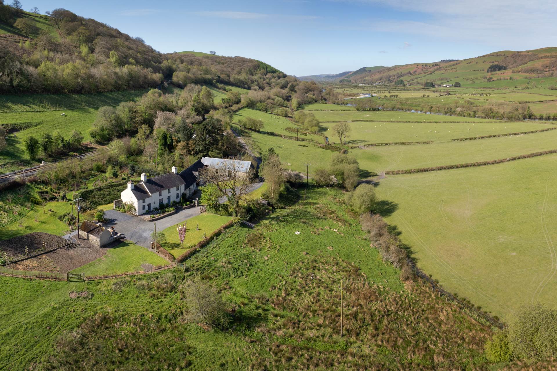 Cemmaes Road, Image 32