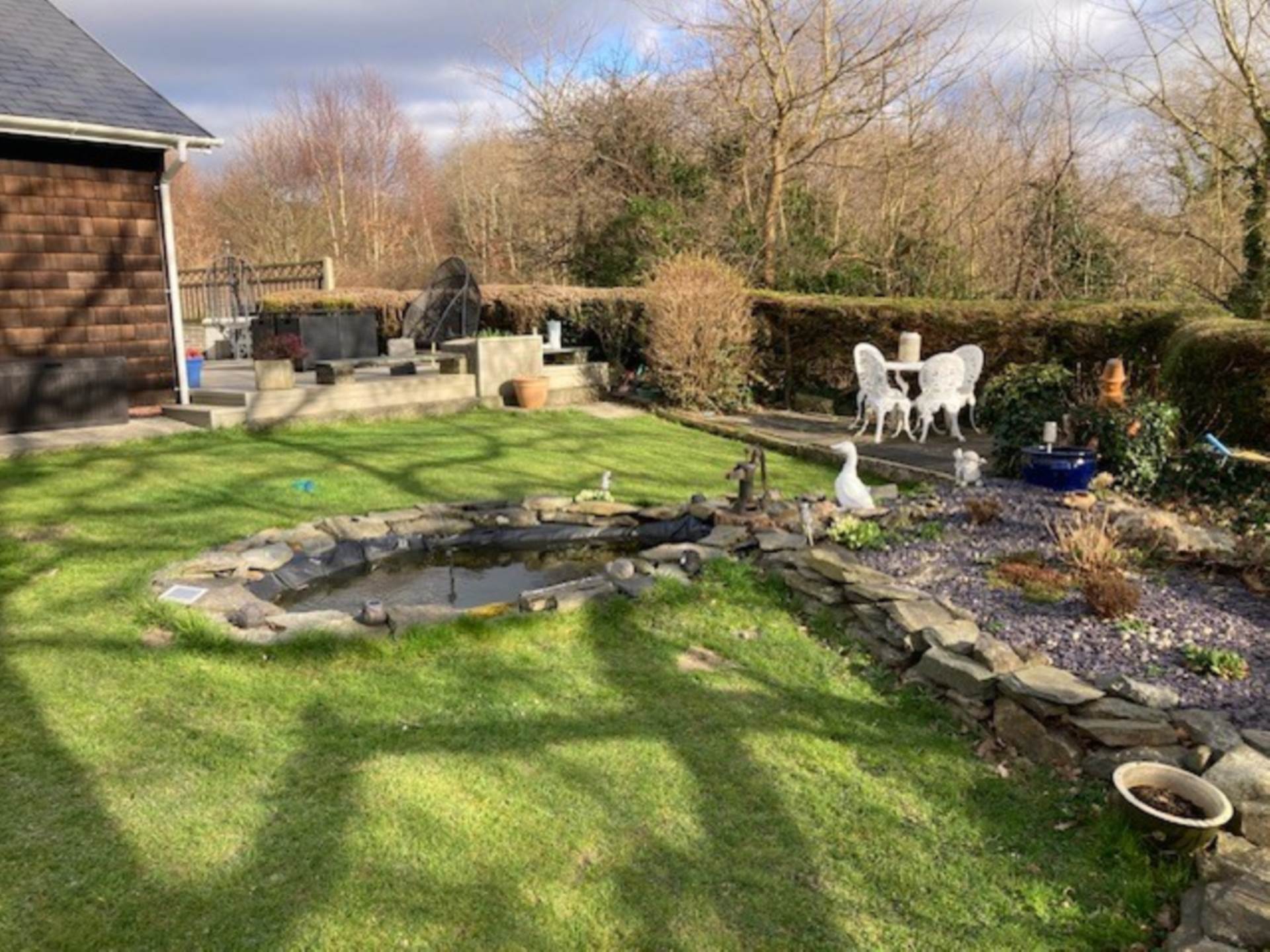Dolybont, Image 3