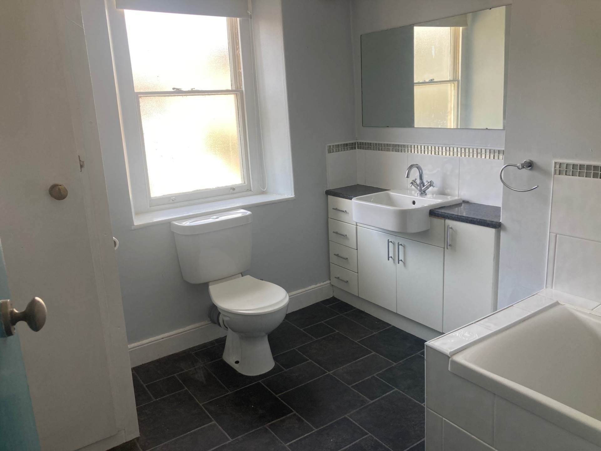 31 Queen Street, Aberystwyth, Image 12