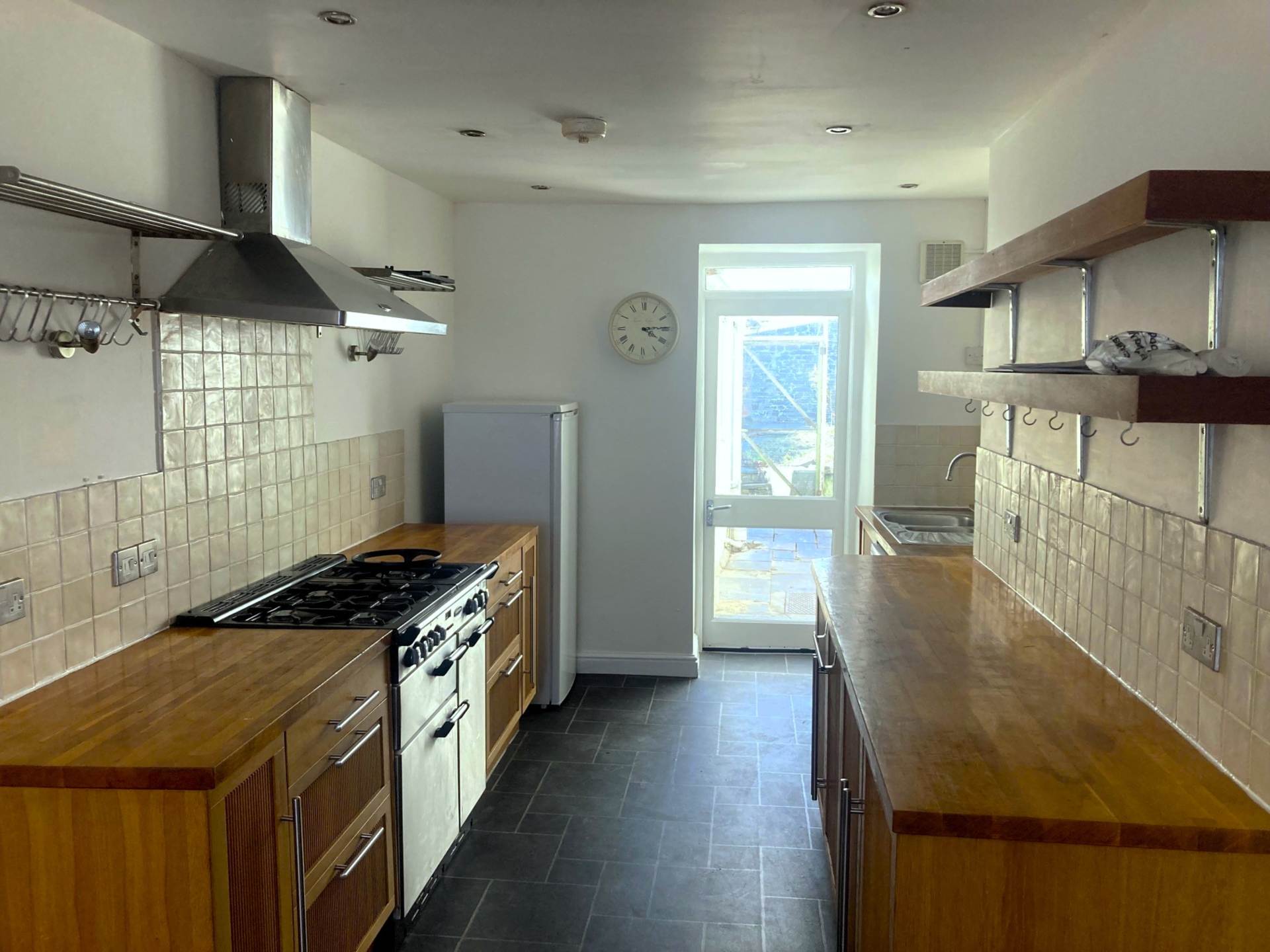 31 Queen Street, Aberystwyth, Image 2