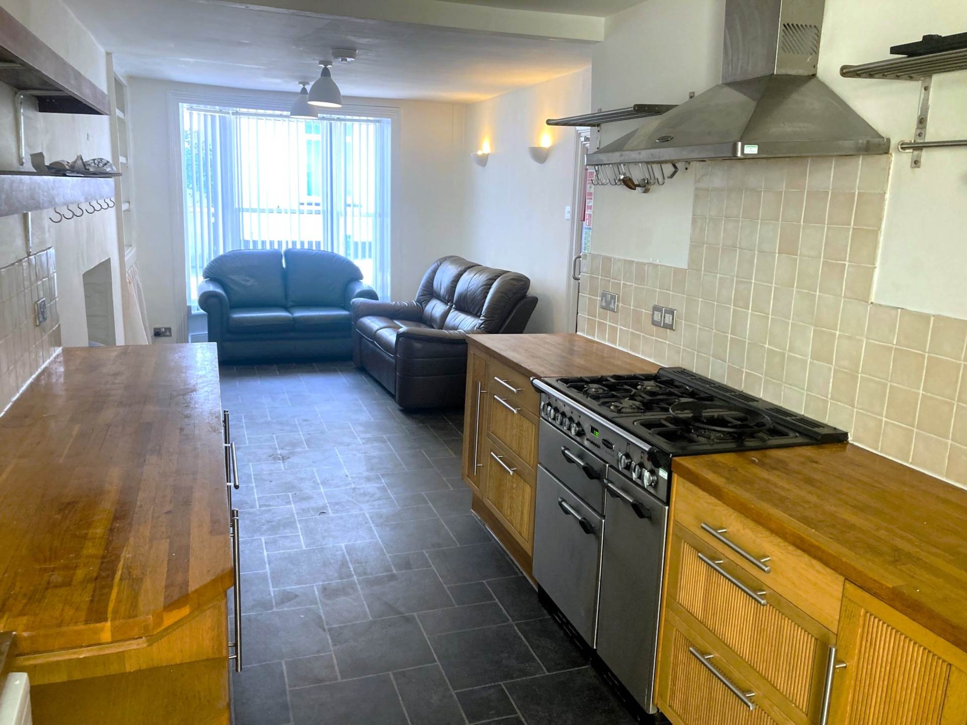 31 Queen Street, Aberystwyth, Image 5